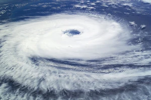 800px-Cyclone Catarina from the ISS on March 26 2004