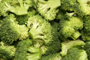 800px-Broccoli bunches