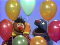 Erniecountsballoons.jpg