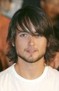 Justin chatwin imdb.jpg