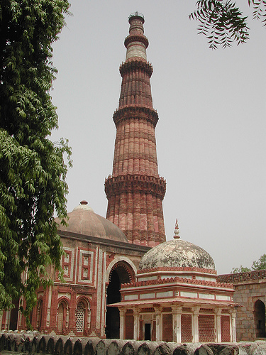 "Qutub Minar Delhi"