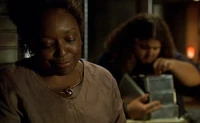 RoseHurleyFood2x04