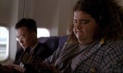 Hurley im Flugzeug