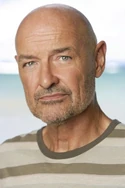 Season 3 JohnLocke Promotional.jpg