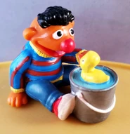 ApplauseErnieDuckieBucket