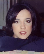 Letizia Scifoni dubs the voice of Alex Rousseau