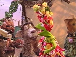 Kermit.carmenmiranda