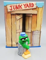 TaraToysOscarJunkyard