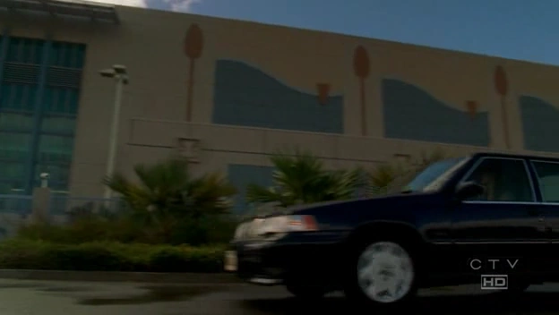 3x16 - One of Us (screencap).png