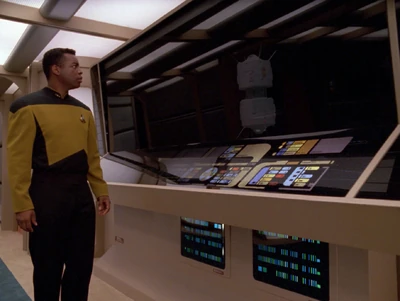Geordi ist die Sonde. (TNG: Das Interface)