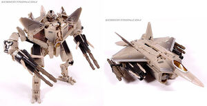 Movie Voyager Starscream toy