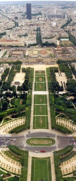 Eiffel.tower.cdmars.arp.jpg