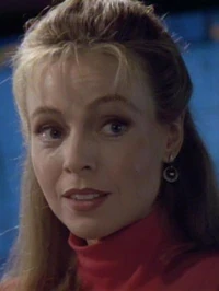 Hannah Bates.jpg