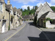 Castle.combe.mainstreet.arp