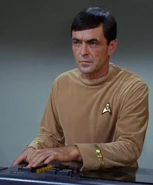 Scotty bedient den Transporter