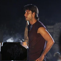 3x14 PauloShirt.jpg