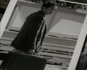 4x02 PhotoMiles.jpg