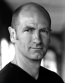 Graham-mctavish.jpg