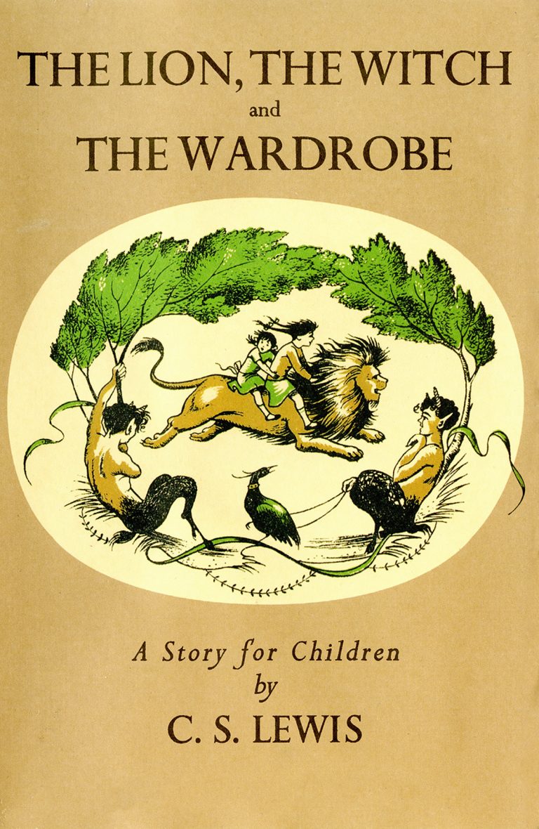the lion the witch and the wardrobe illustrated