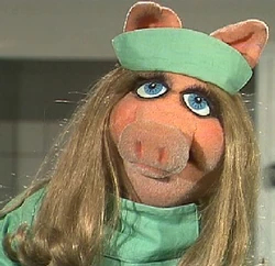 Piggy HelenReddy