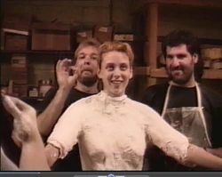 Lindacastbehindscenes.jpg