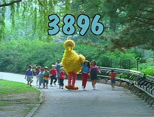 3896