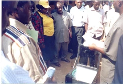 Physics teachers and the solar cooker
