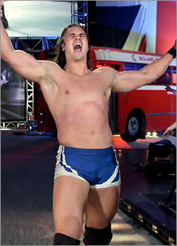 http://images2.wikia.nocookie.net/__cb20081105010158/prowrestling/images/archive/3/3b/20100510110514!Drew-McIntyre.jpg