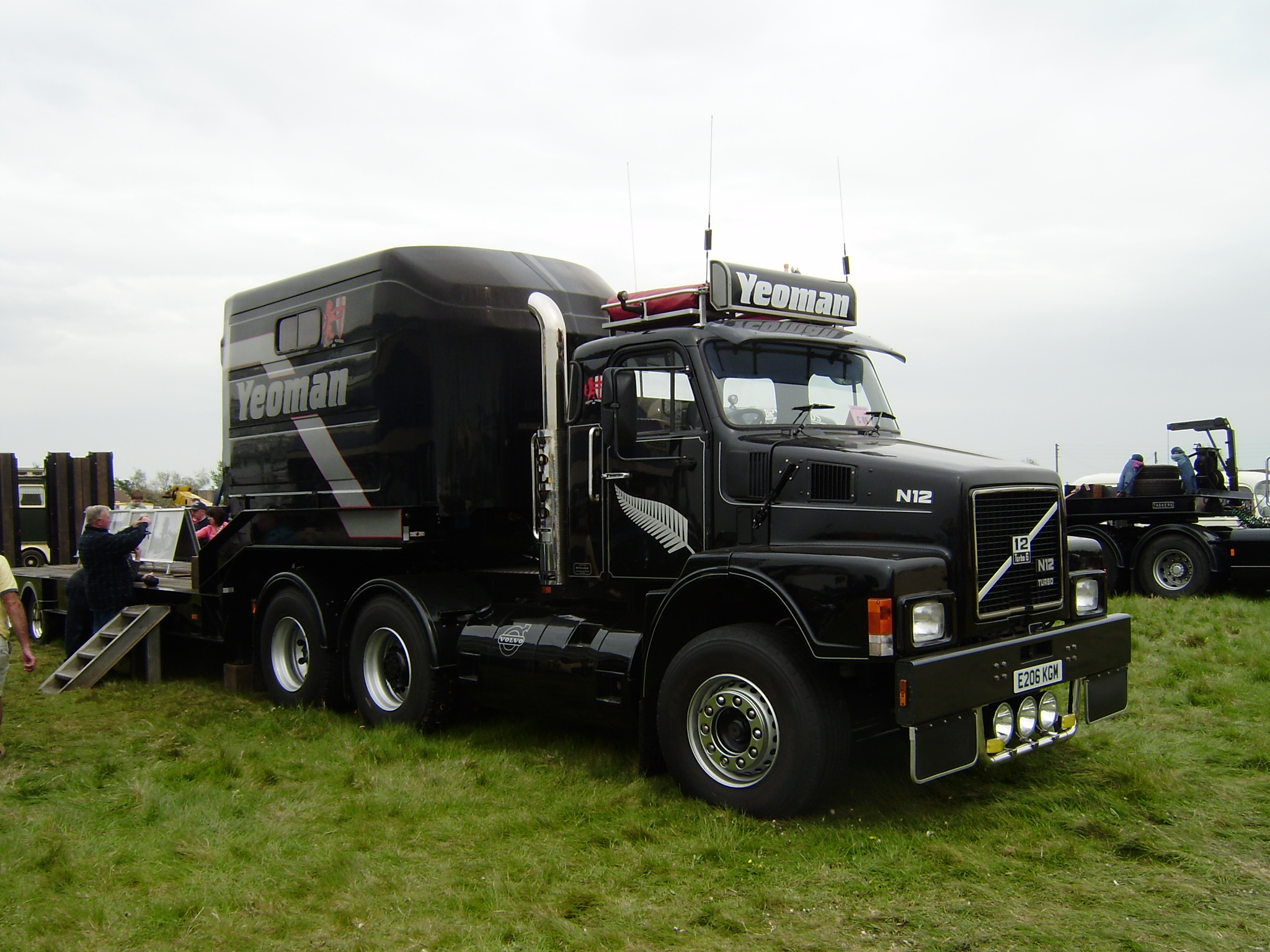 Heavy Haulage - Tractor & Construction Plant Wiki - The classic vehicle