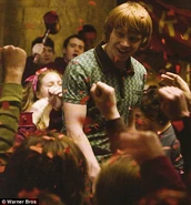 Ronald-Weasley is-cheered up HBP