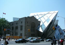 800px-Royal Ontario Museum
