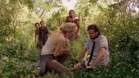 5x08 Sawyer's group.png