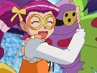 EP530 Jesselina abrazando a Dustox