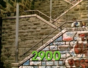 2900