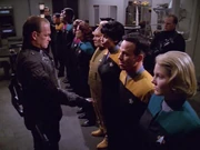 Devore inspizieren die Voyager