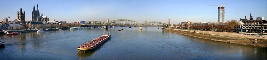Panorama cologne 20050114.jpg