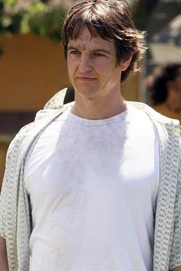 3x01ethanrom.jpg