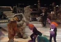 RoyalVariety1977 11