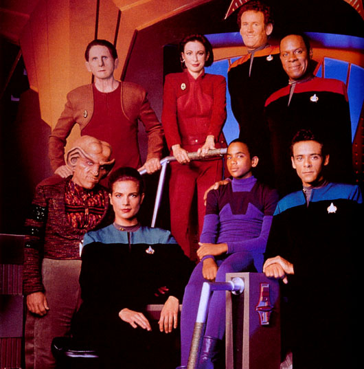 Die Crew von Star Trek Deep Space Nine in der ersten Staffel