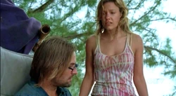 Nikki wants a gun 3x14.JPG
