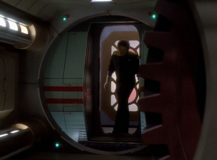 DS9_airlock_interior.jpg