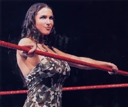 Stephanie McMahon (4)