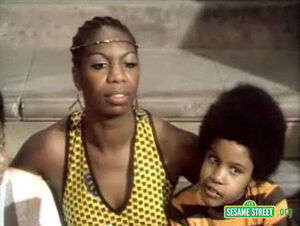 Ninasimone