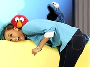 120309tyracookiemonster01