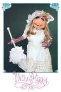 PiggyArtOfMuppetsPostcard