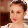 http://images2.wikia.nocookie.net/__cb20091230125152/charmed/images/8/89/PhoebeIcon.jpg