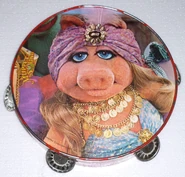 Piggytambourine1