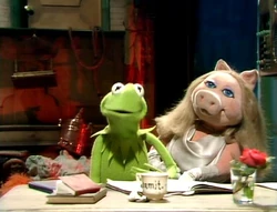 111kermitpiggy3