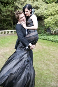 Robert Pattinson and Kristin Stewart in Bazaar (9)