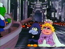 Piggywedding-greatcookierobbery